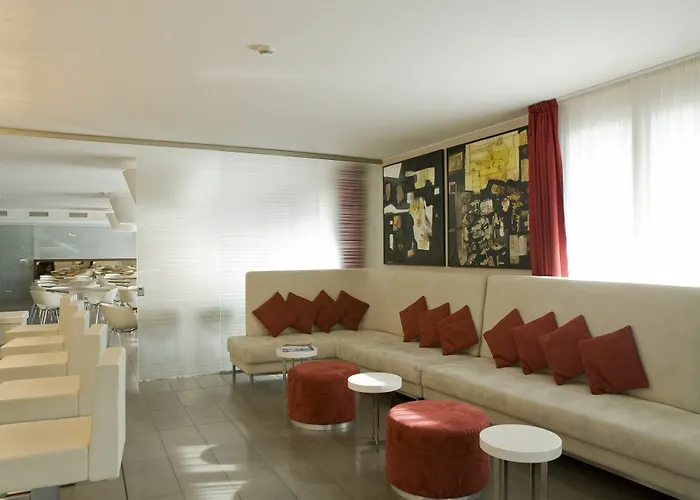 Base To Hotel 4*