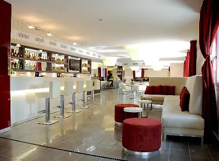 Base To Hotel 4*