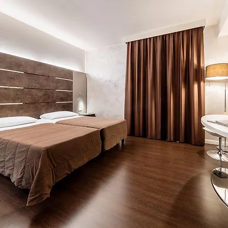 Base To Hotel 4*